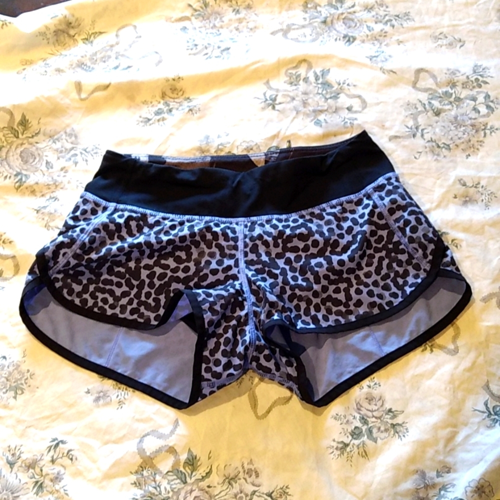 Lululemon Speed Short *4-Way Stretch - image 4
